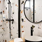 فندق Sud Restaurant 2*