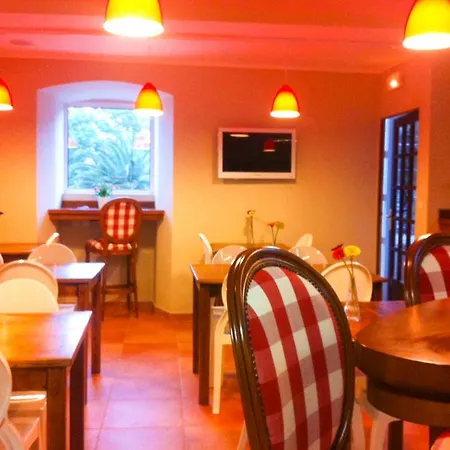 Sud Restaurant Hotel