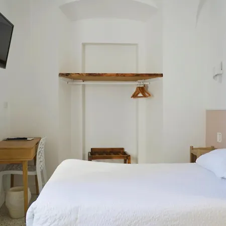 فندق Sud Restaurant 2*