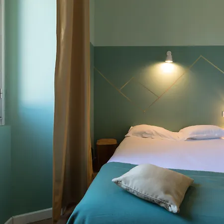 فندق Sud Restaurant 2*